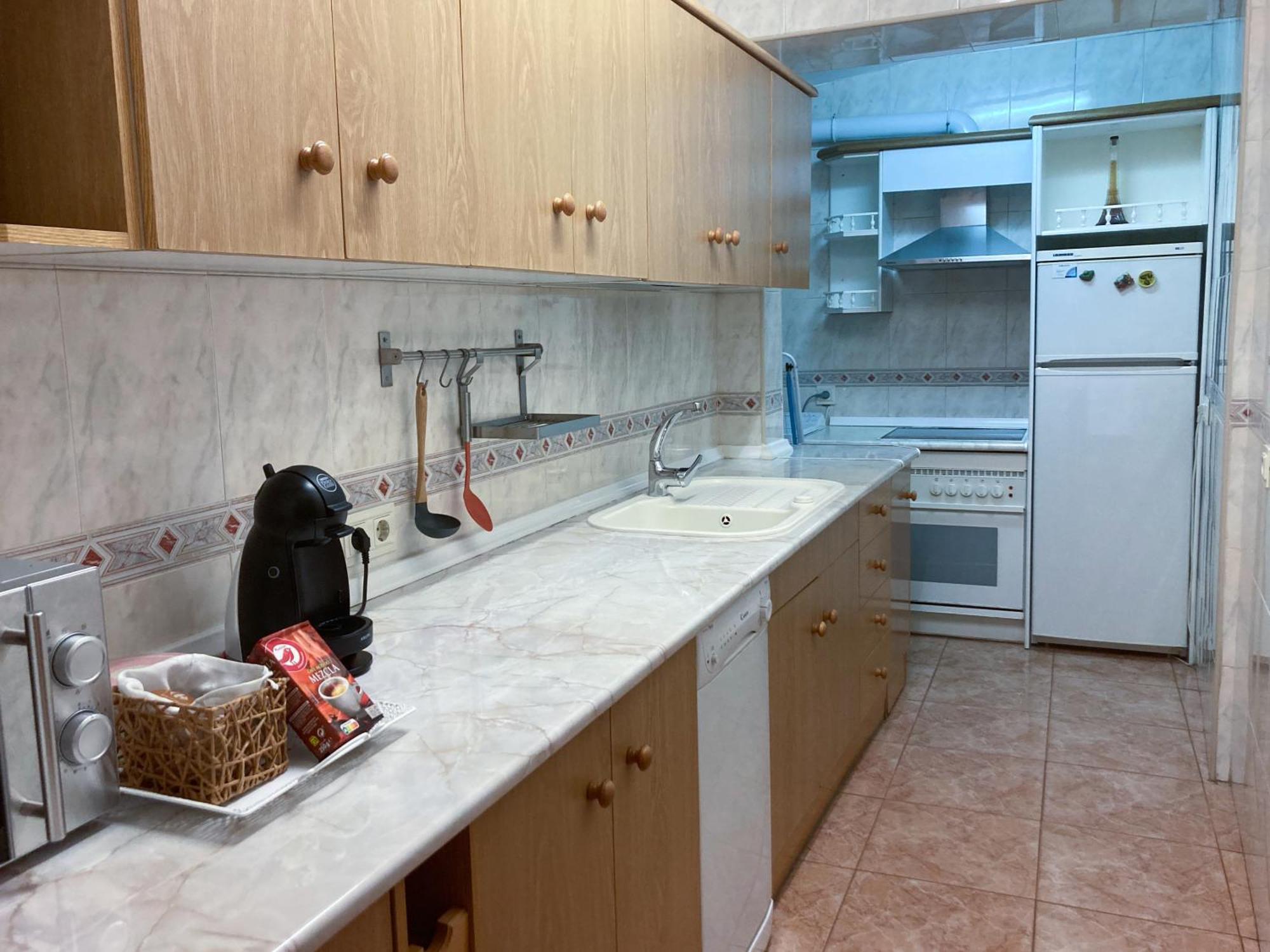 Luninoso Y Practico Apartamento En El Centro Con Amplio Parking Incluido Granada Exterior foto